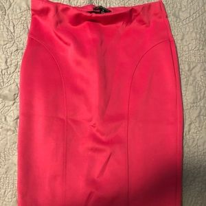 Fun pink midi skirt with back slit